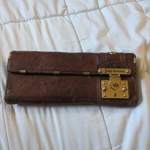 JUICY COUTURE/ WALLET/ SLIGHTLY USED